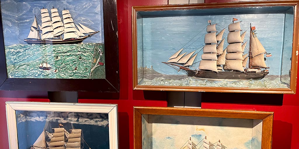 Sonderausstellung Kapitänsbilder und Schiffsdioramen